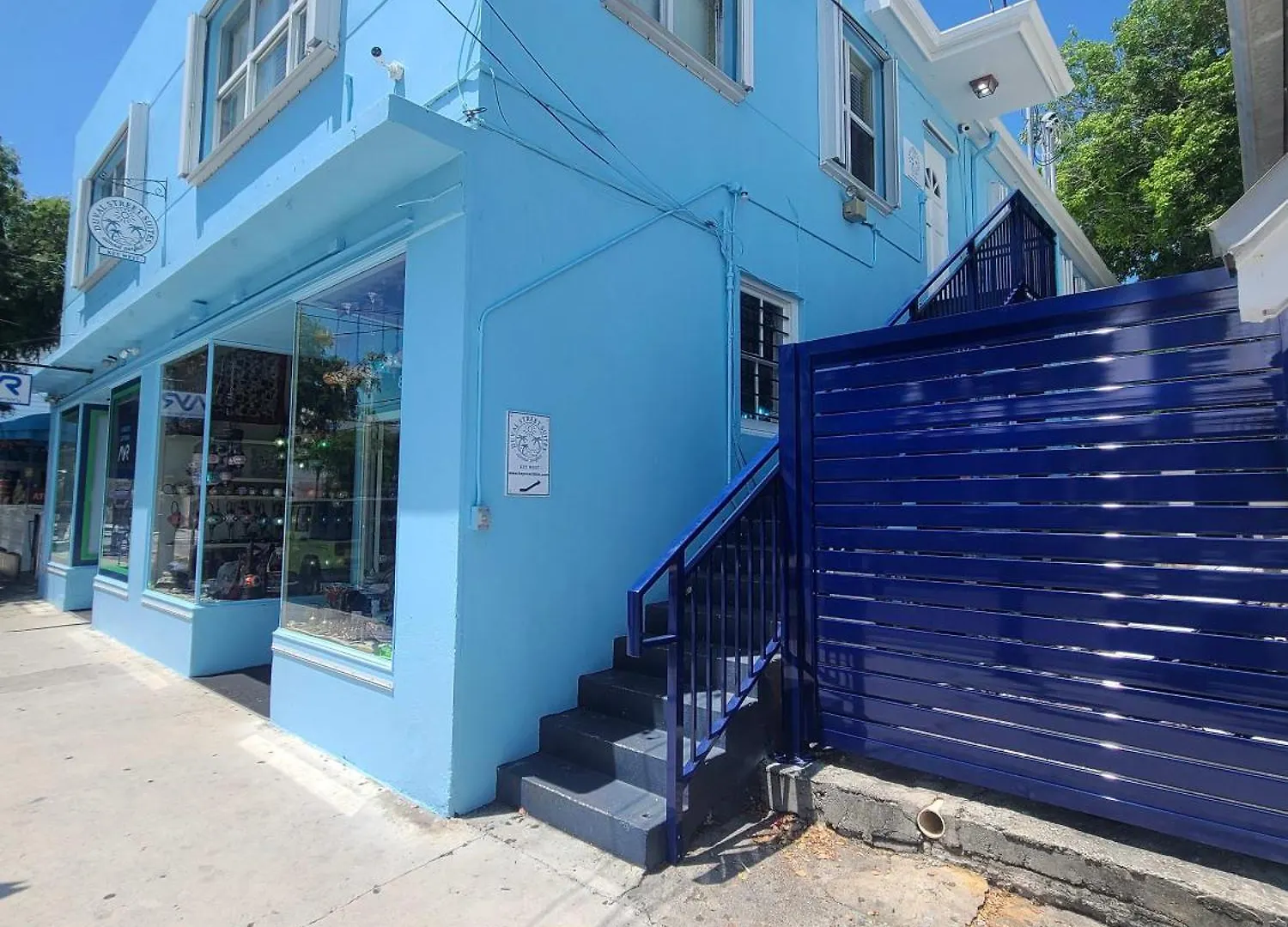 Duval Street Suite Overlooking Duval With Parking And Pool Key West Holiday home